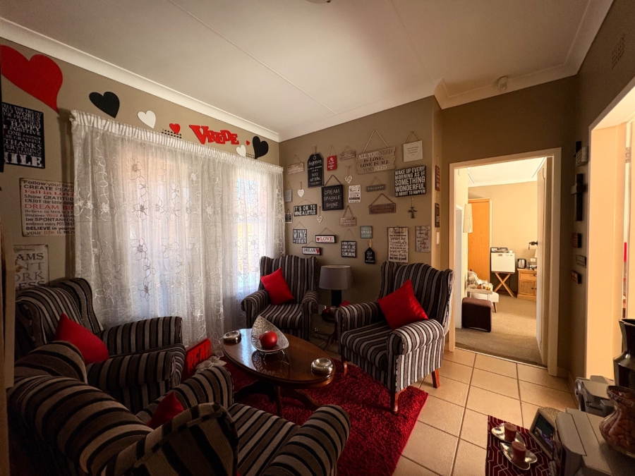 4 Bedroom Property for Sale in Wilkoppies North West